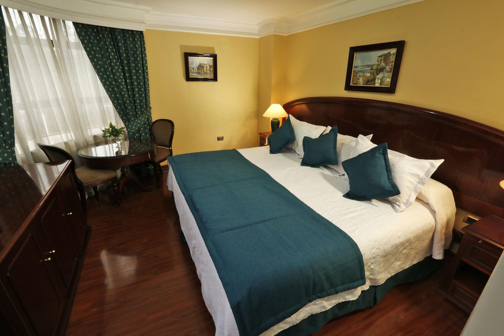 Principado De Asturias Hotel Santiago Kültér fotó